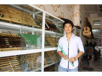  Mão mèo với niềm đam mê sáo trúc - VTC10